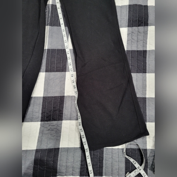 Women's yummy (brand) Size Small Set. Black and gray. - Picture 7 of 10